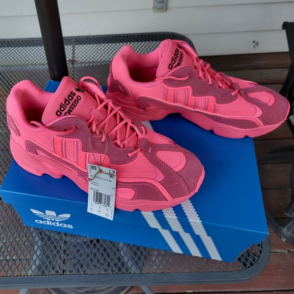 ADIDAS Ozweego Sneakers - Picture 3 of 9